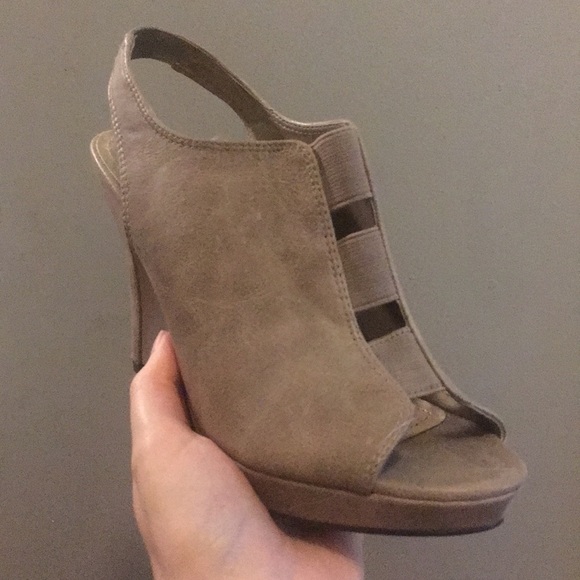 Madden Girl Shoes - Madden girl pleather heels W 7US